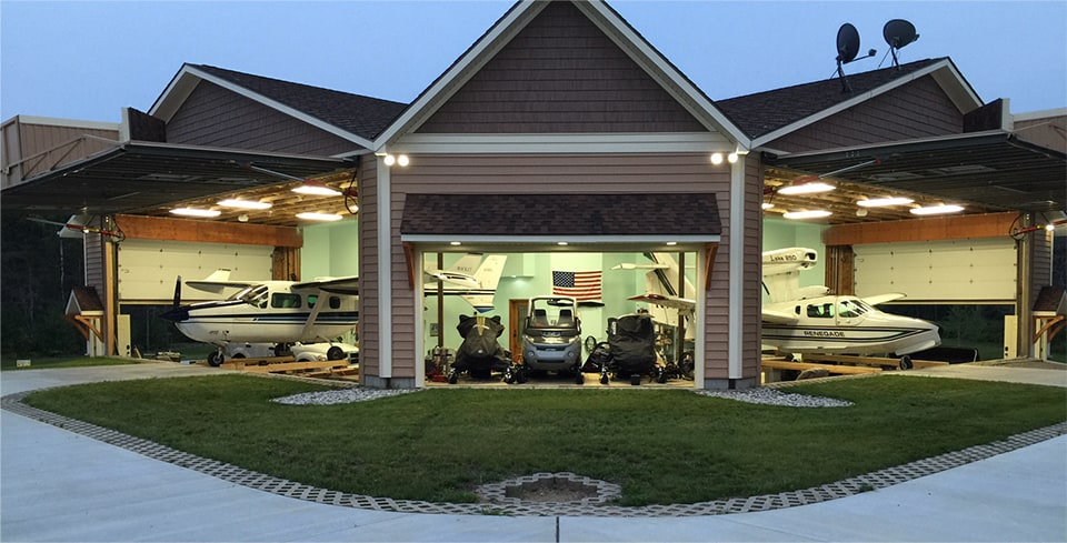 Architectural Hangar Hydraulic Doors