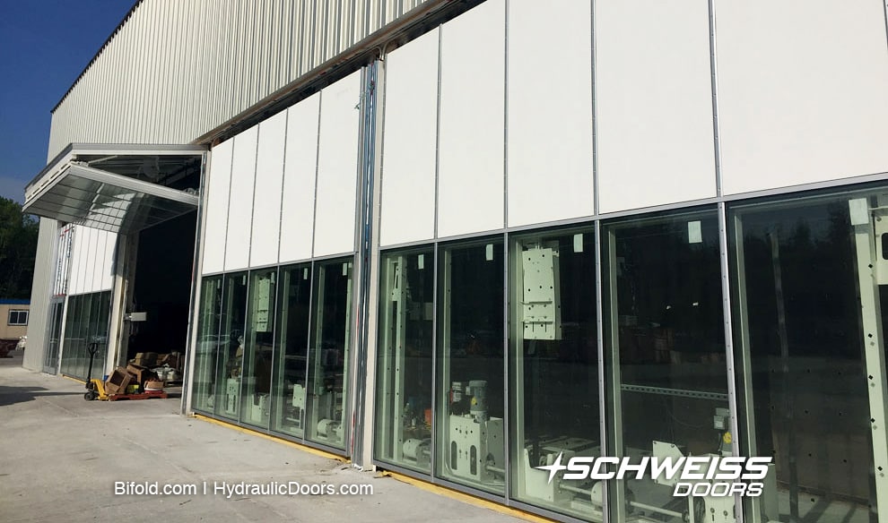 Schweiss Doors is chosen by Canadian Military forces at Base Borden