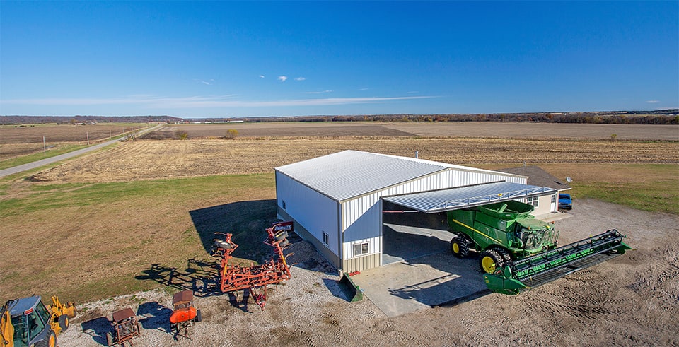 Hydraulic Doors in Farm Country