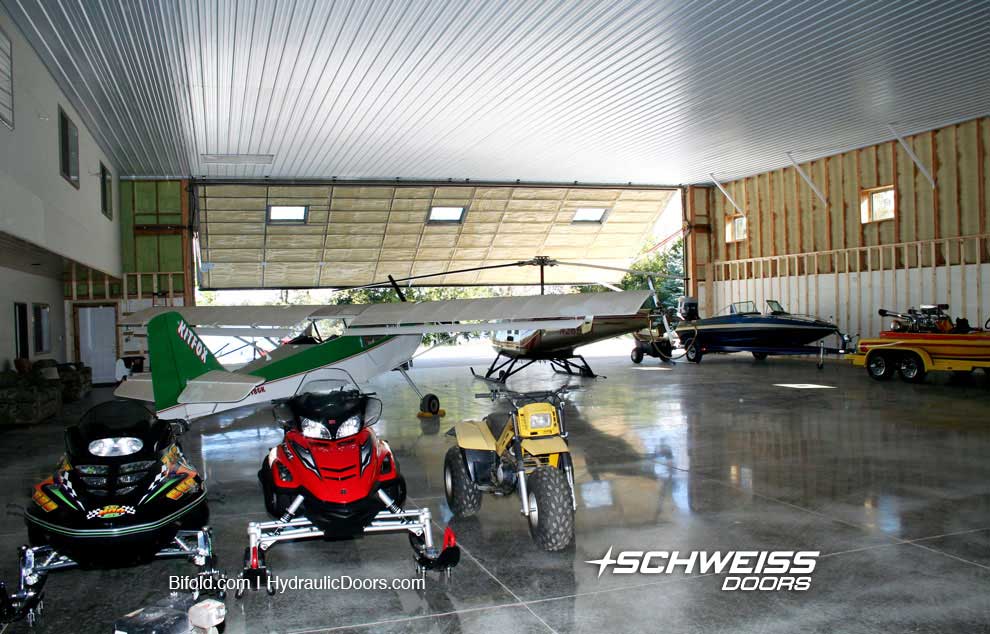 Rohner's hangar door provides canopy when open